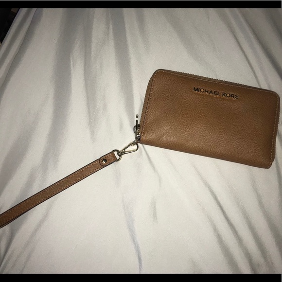 Michael Kors Leather Wristlet - Picture 5 of 8